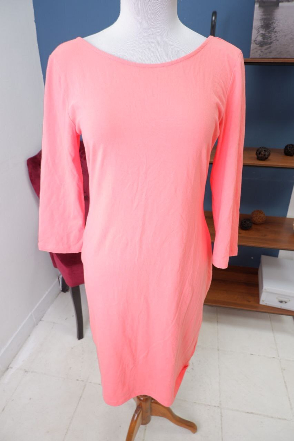 Платье H&M нежного цвета 48 размер