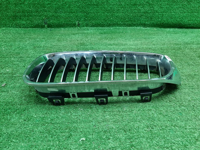 Решетка радиатора левая BMW 3er F34 (2013-2019)