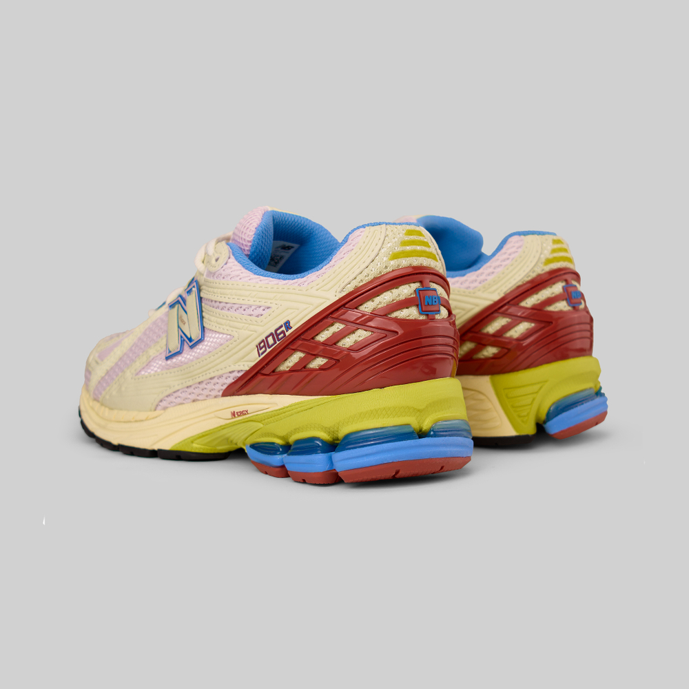 Кроссовки New Balance 1906R "Dawn Glow"