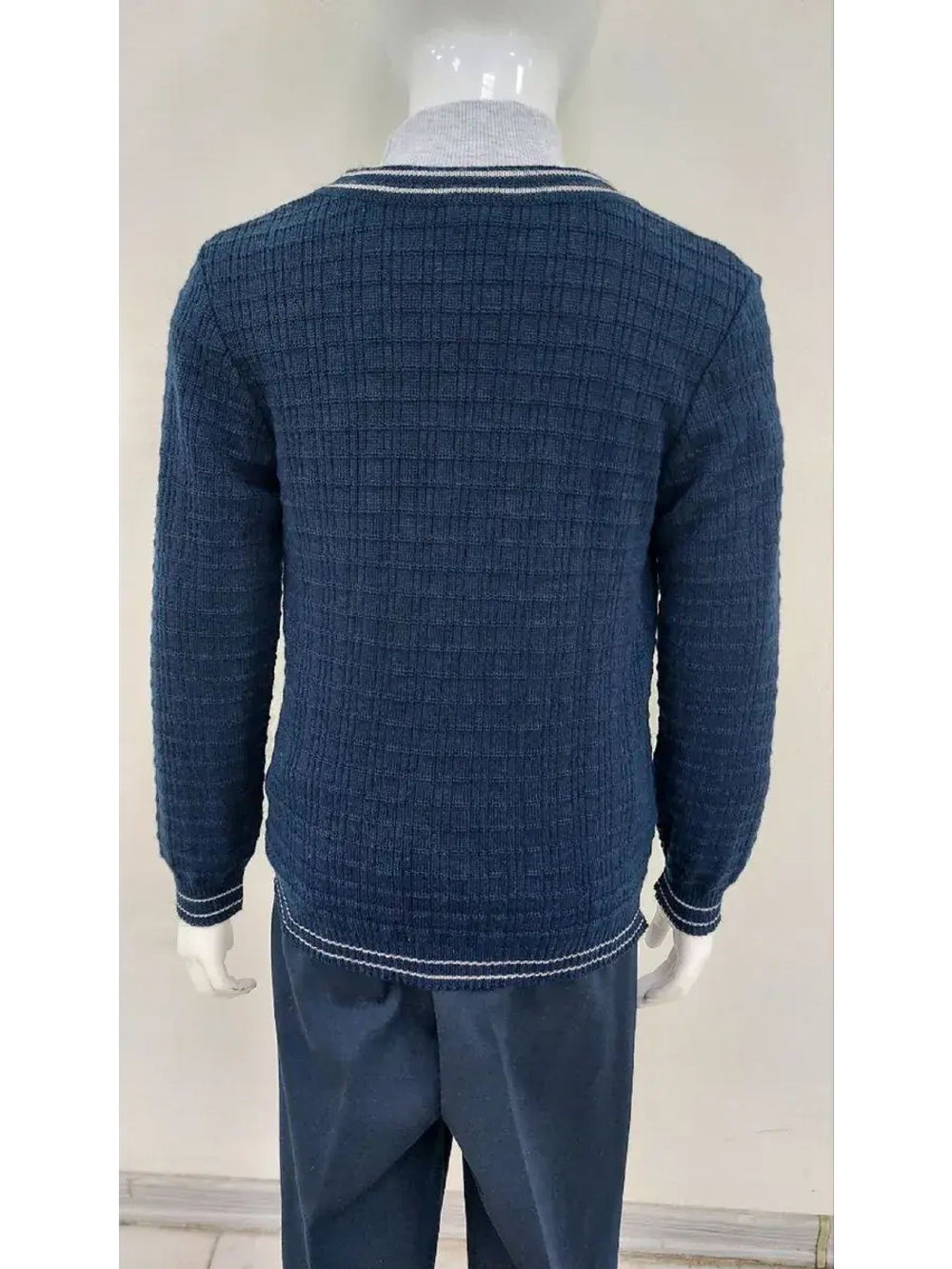 Джемпер для мальчика в школу