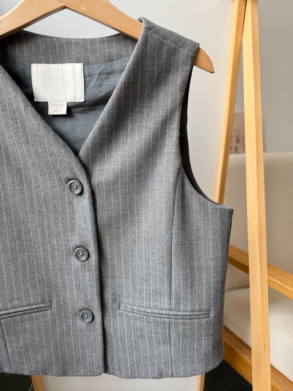 Костюм с жилетом Zara, 146