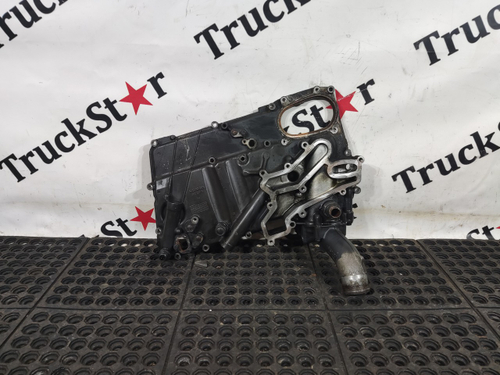 Крышка масляного радиатора в сборе 2017г