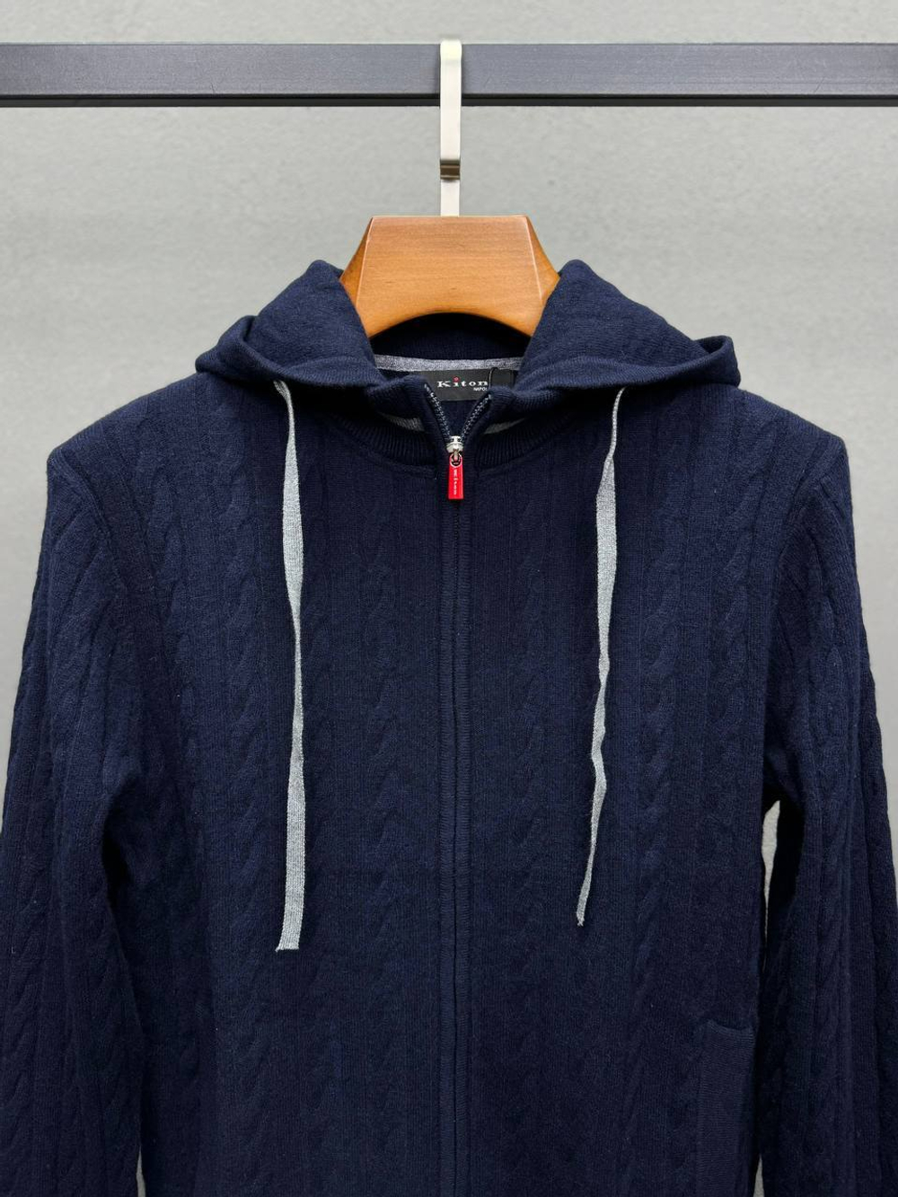 Кардиган Kiton
