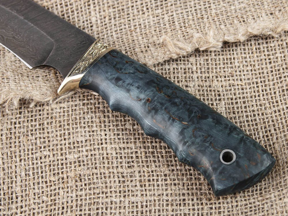 Нож "Ястреб", дамасская сталь, рукоять синяя стабилизированная карельская береза