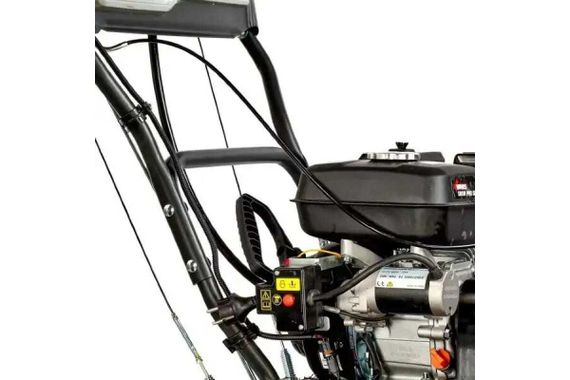 Снегоуборщик YANIS Blizzard M24DL