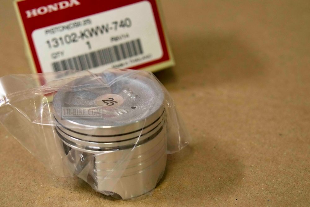 13102-KWW-740.  PISTON (0.25)