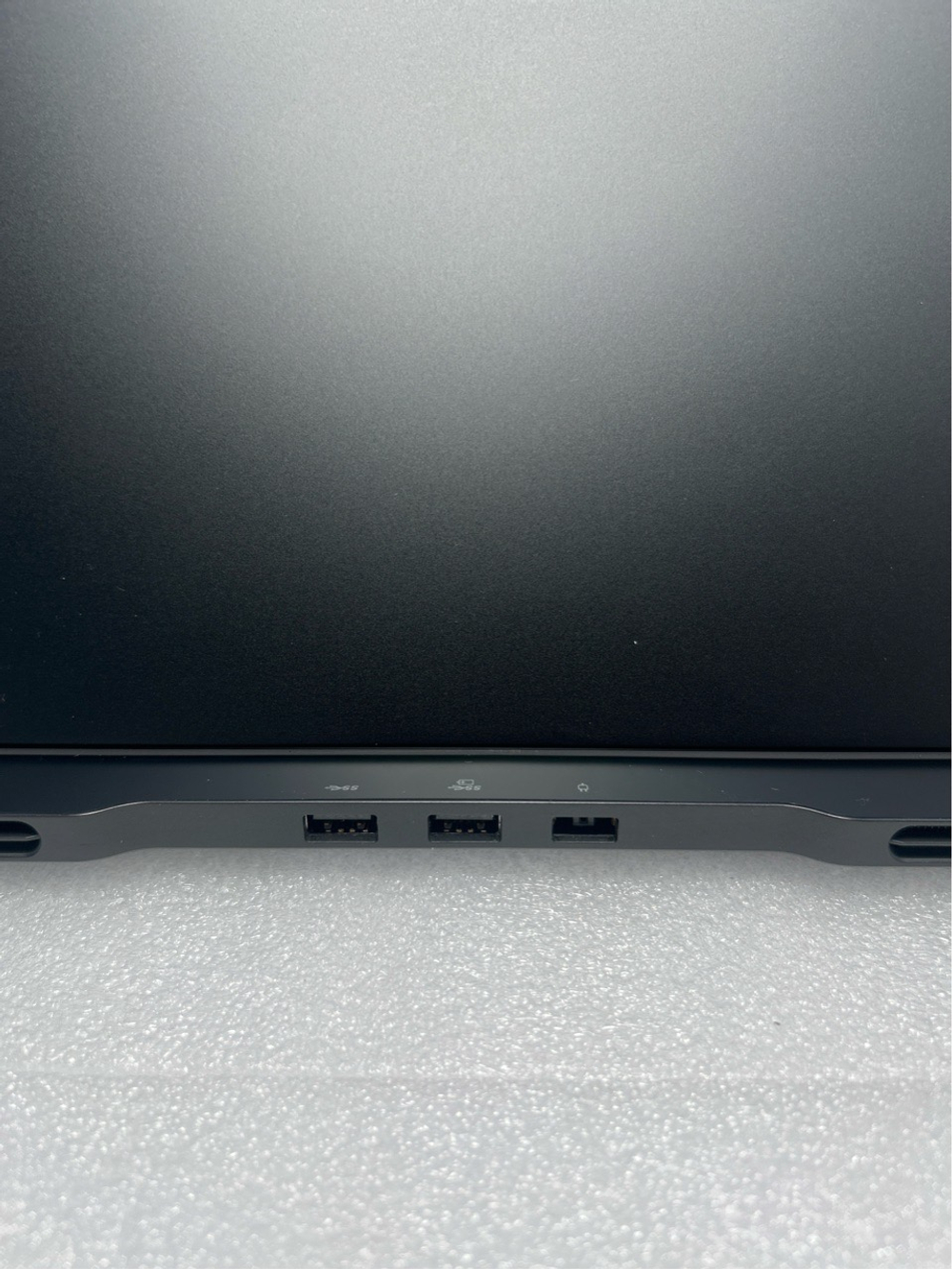 Ноутбук Lenovo Legion S7 15ACH6 (82K8001BRK) 15.6"/AMD Ryzen 7 5800H/RAM 16GB/SSD 1024GB/Nvidia RTX 3060 6GB/1920*1080/IPS 165Hz/DOS/Подсветка кл-ры: LED/Чёрный. Состояние: Уценка/царапины на матрице/B1