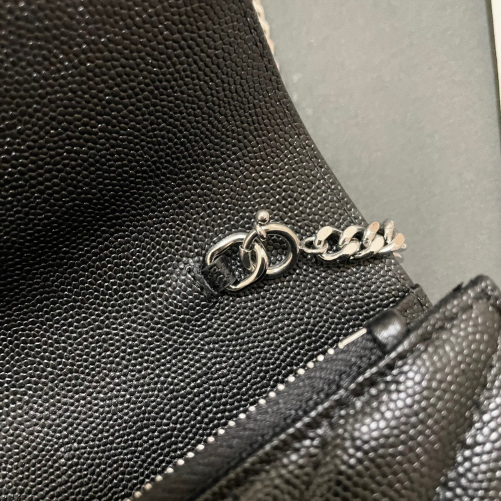 Saint Laurent WOC 19 cm