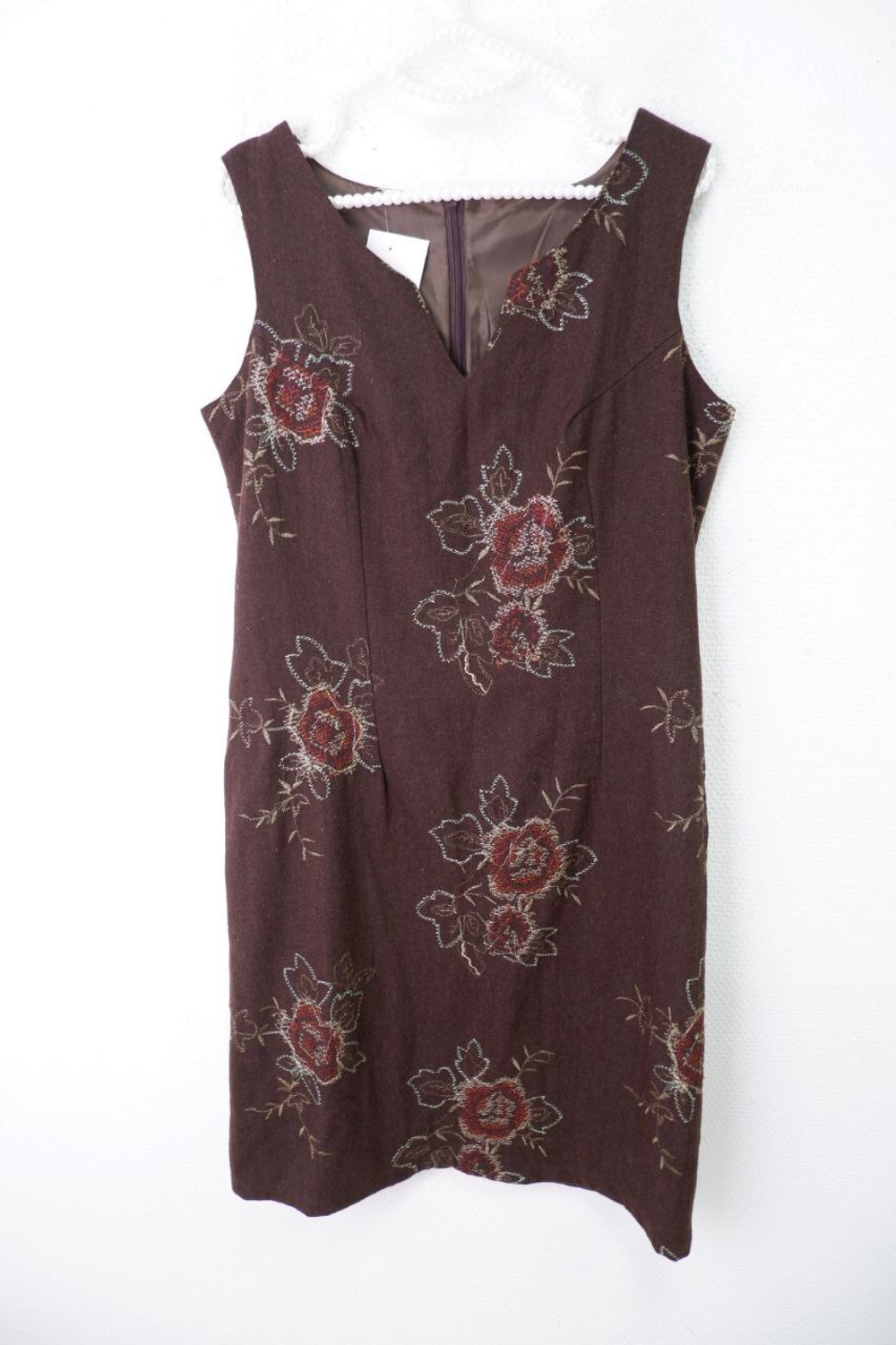 Платье шерстяное с вышивкой 46-48 размер