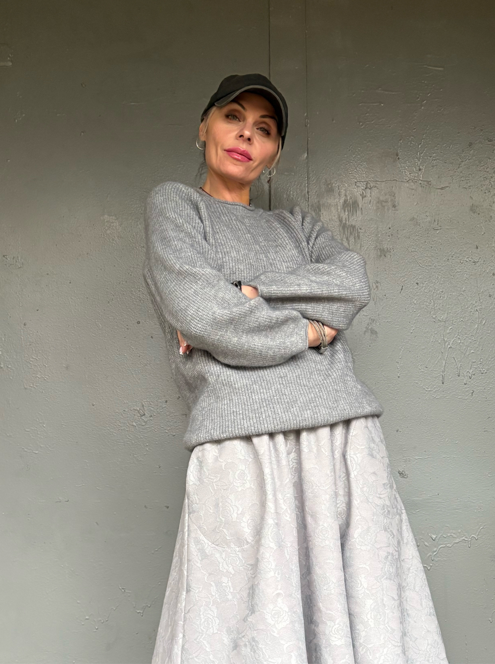 Свитер /серый