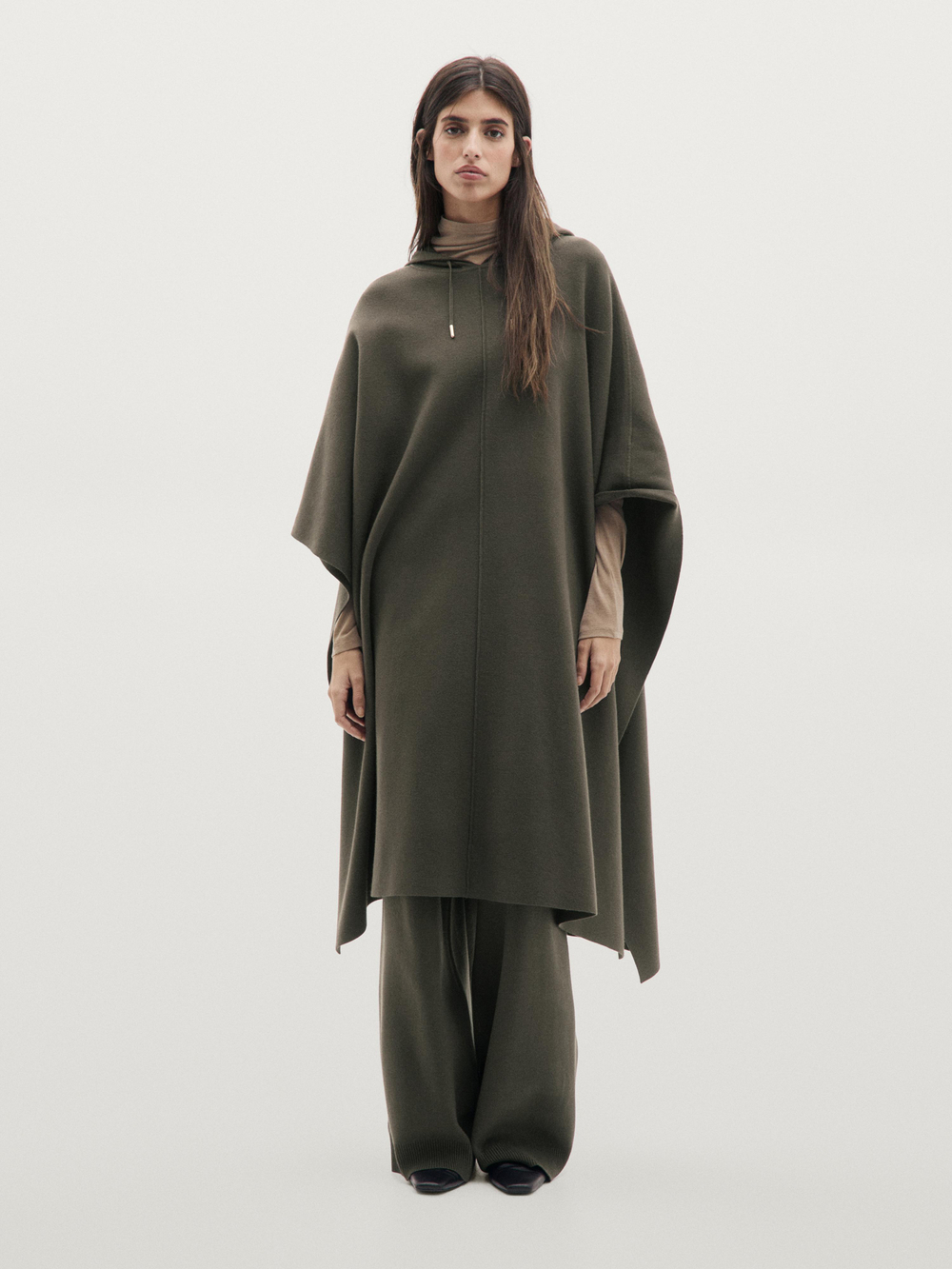 Massimo Dutti Длинная вязаная накидка с регулируемым капюшоном, серовато-зеленый