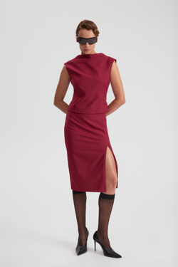 Юбка карандаш бордо разрез