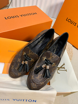 Louis Vuitton Mocassin