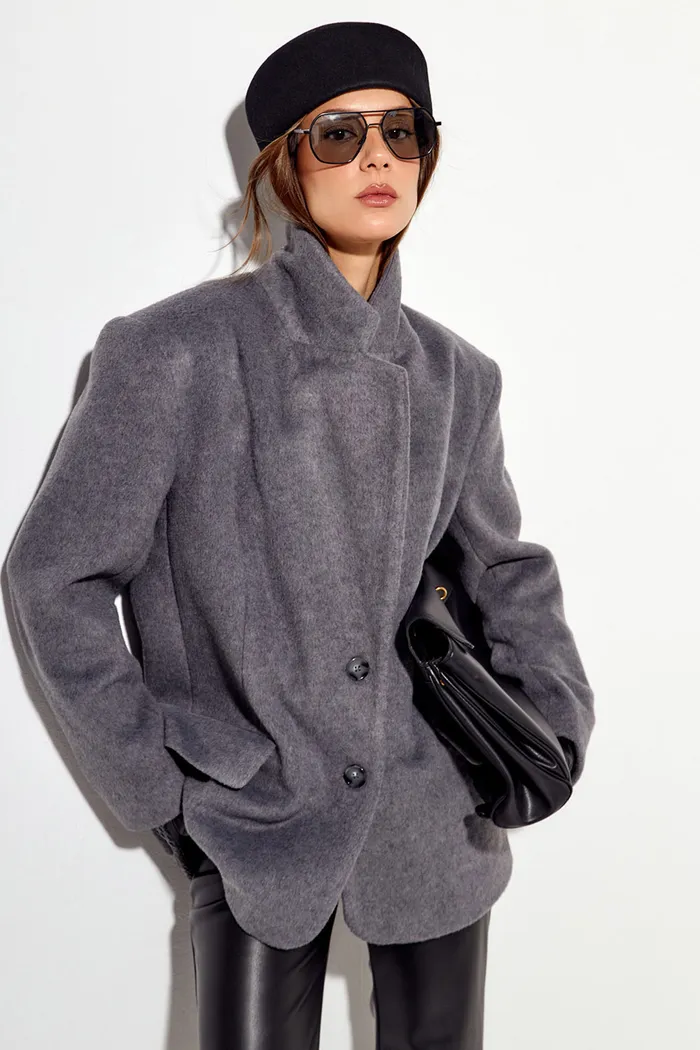 Пальто-пиджак с шерстью серого цвета