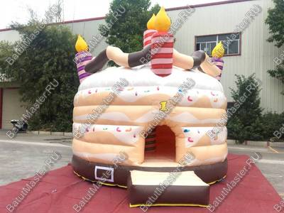 Коммерческий надувной батут "Торт"