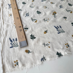 Полулен (лен+вискоза) с вышивкой на натуральном фоне