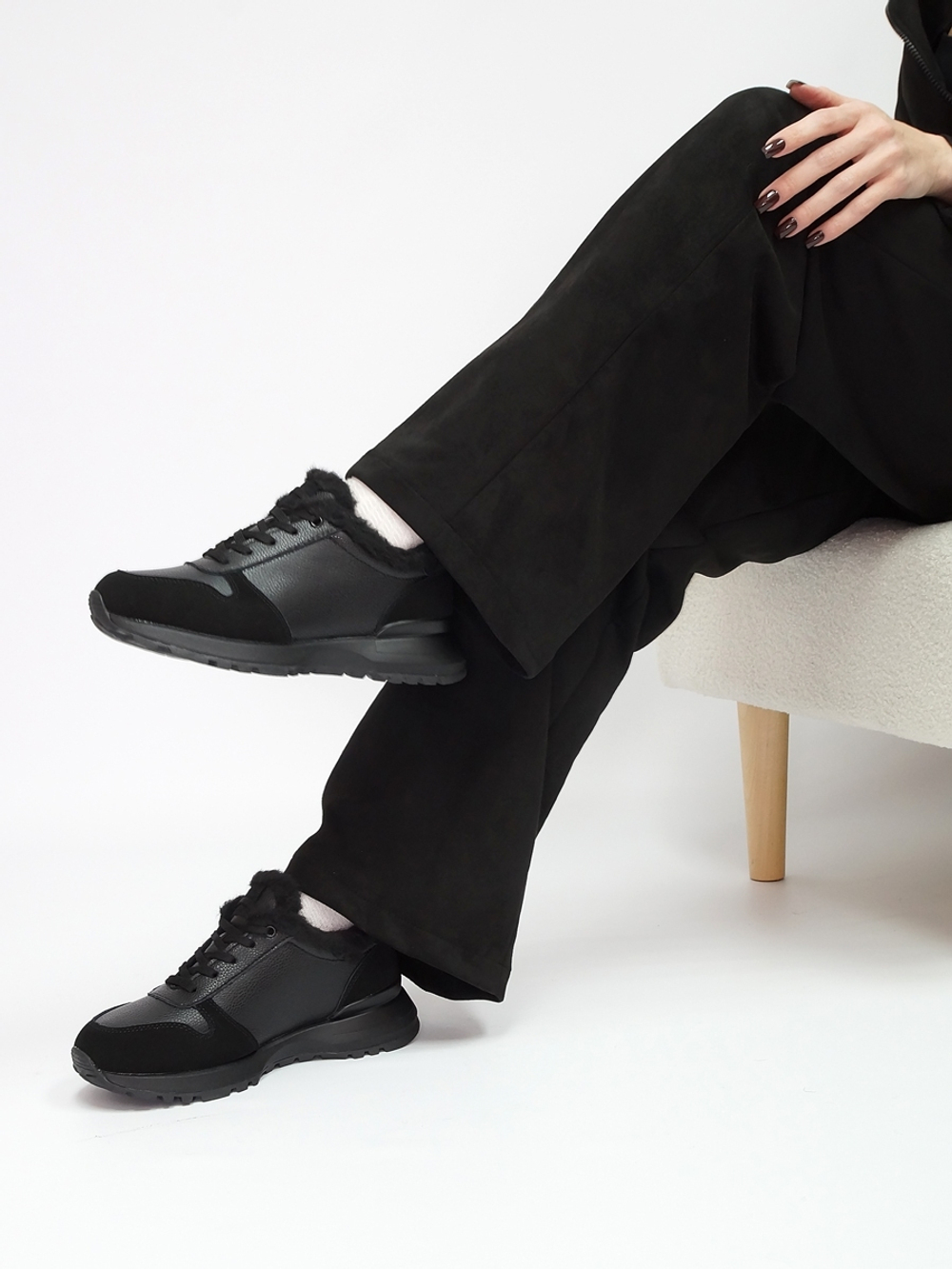 Кроссовки женские зимние