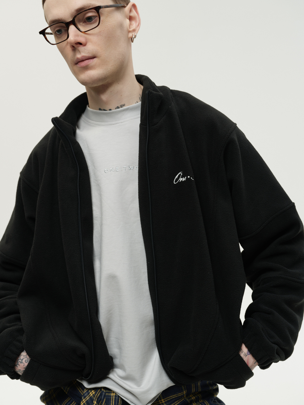 Zip-Up Sweatshirt Black