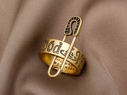 Кольцо "Vivienne Westwood" 7мм, c булавкой (неразъемное)
