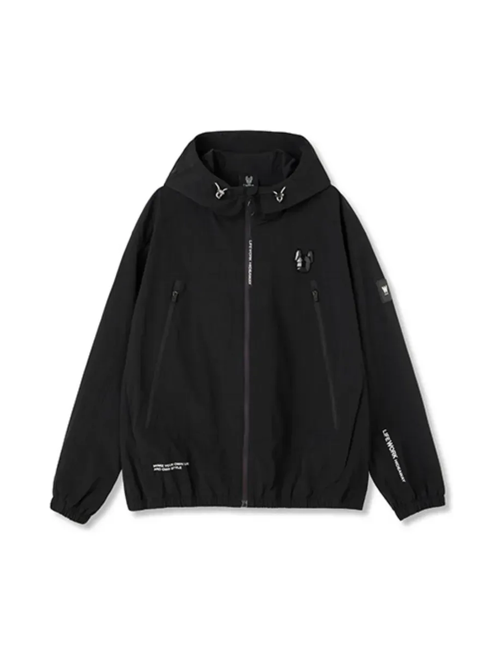 Нейлоновая куртка с капюшоном