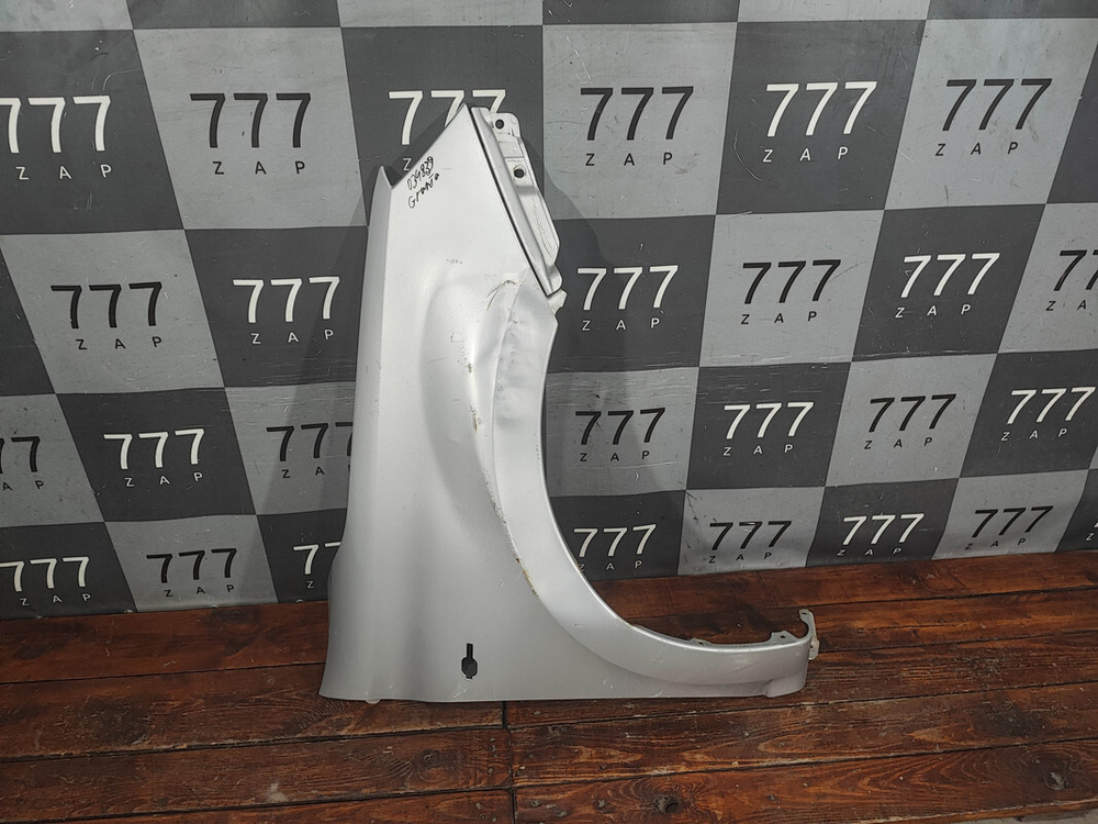 Крыло переднее правое LADA Granta 18-нв Б/У Оригинал 8450104272