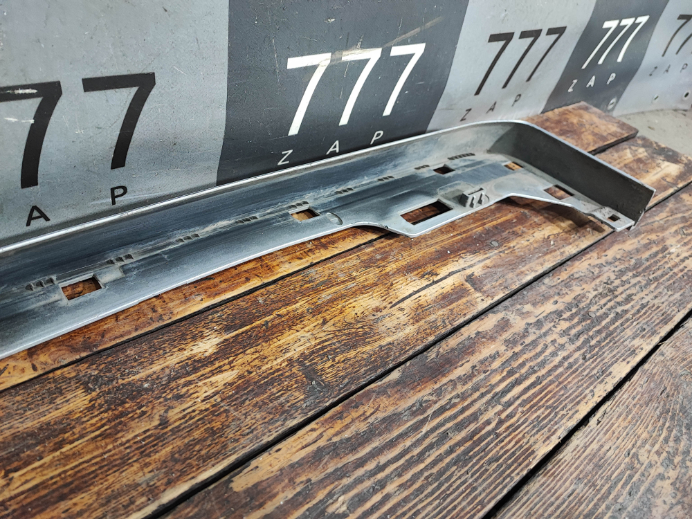 Накладка порога левого Toyota Land Cruiser Prado 150 09-нв Б/У Оригинал 5177460180