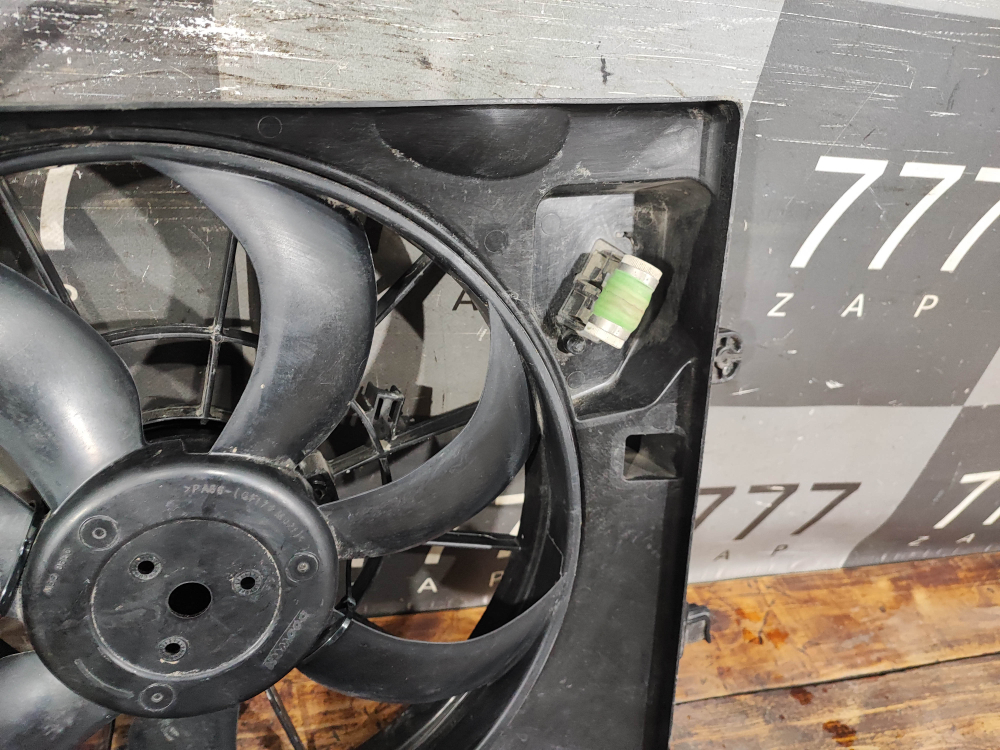 Диффузор с вентилятором охлаждения Hyundai Creta 1 (GS) 16-21 Б/У Оригинал 25380M0000