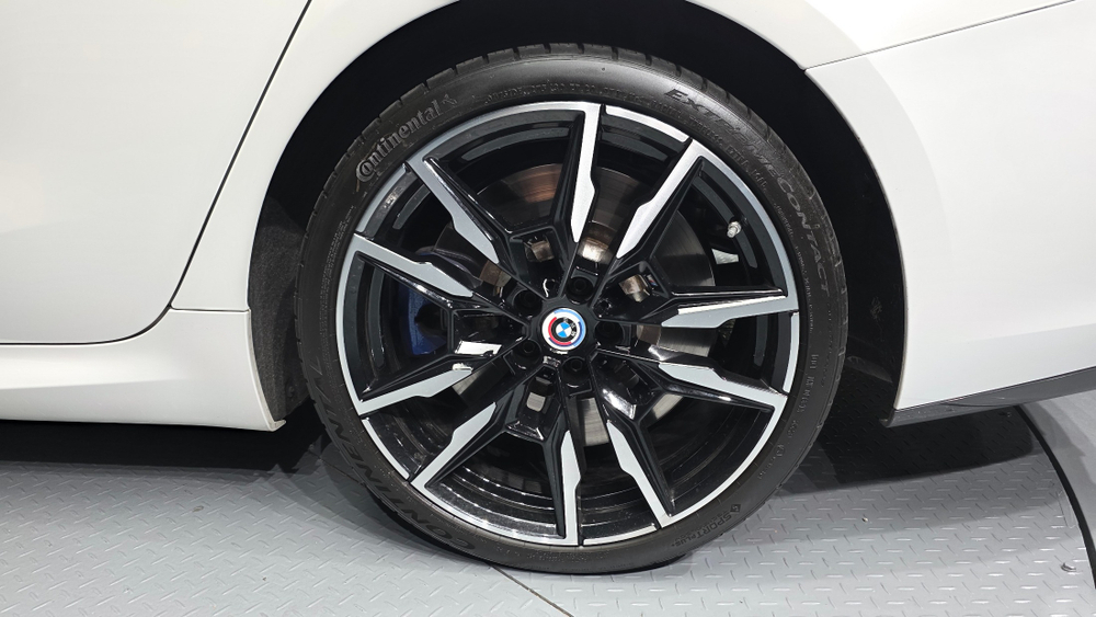 BMW 8 серии (G15) M850i ​​xDrive Gran Coupe