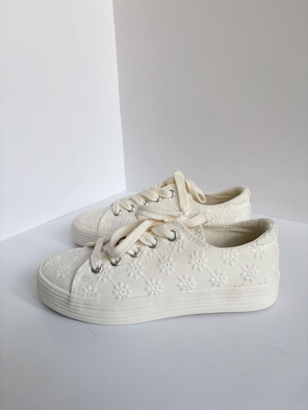 Новые кеды Mango, 33