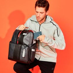 Рюкзак Piquadro Urban серо-черный (CA4550UB00BM/GRN) 2