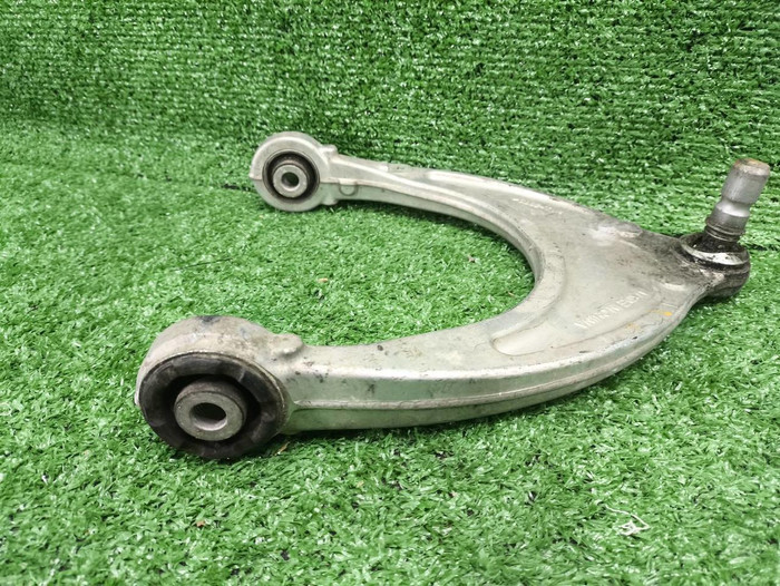 Рычаг передний правый Zeekr 001 (2021-н.в.)