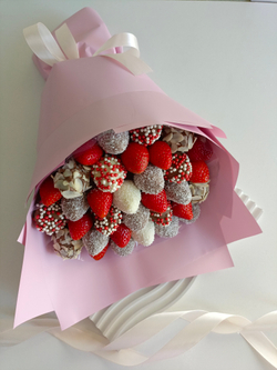 Букет из клубники в шоколаде " Магия шоколада"