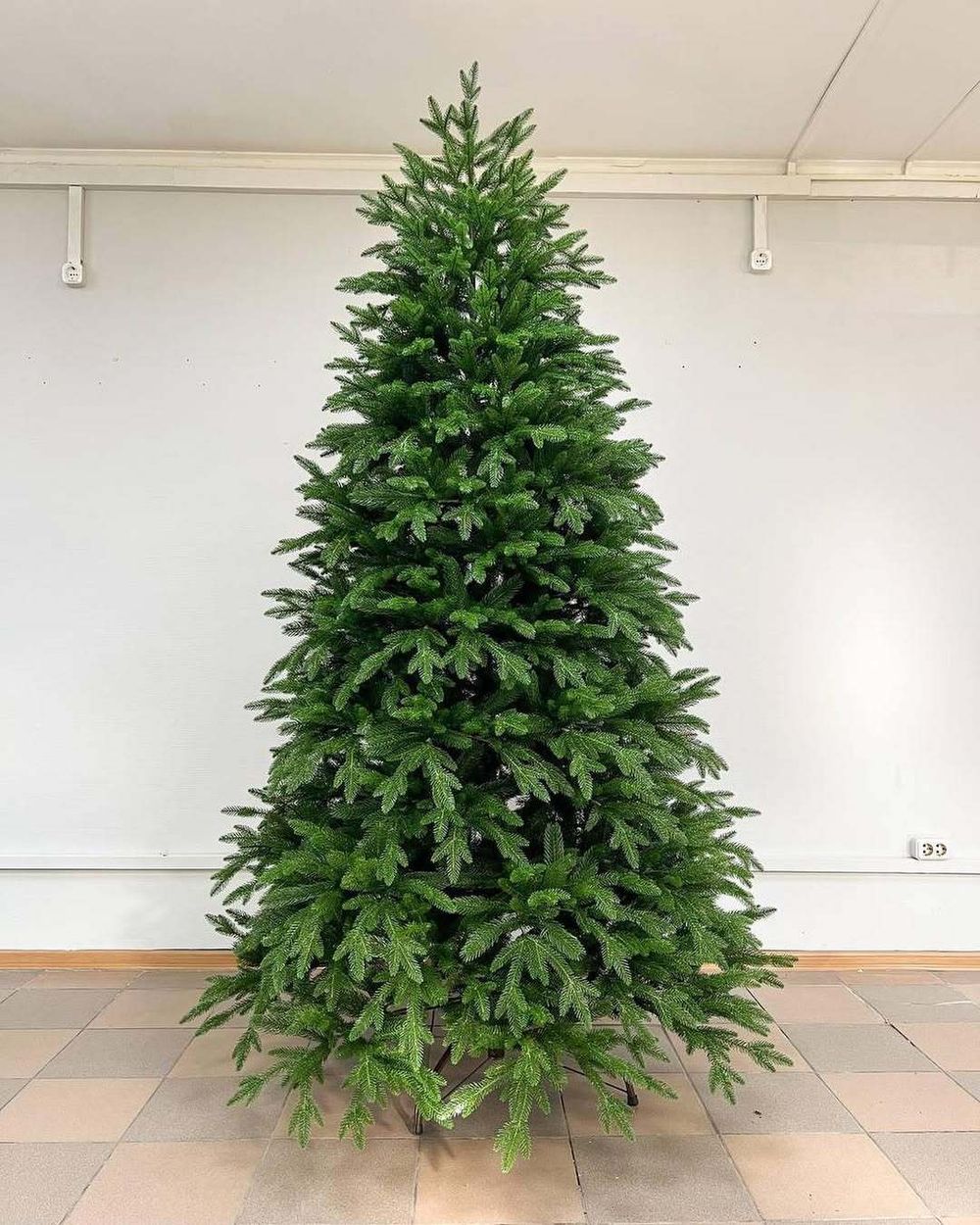 Ель искусственная «Эльга» (Литая хвоя) 3 м