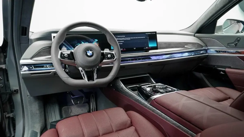 BMW 7 серии 760i xDrive, 2023