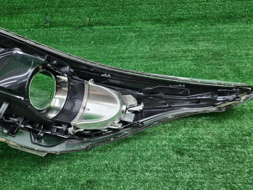 Стекло фары правое Kia Ceed 2 JD (2012-2018)