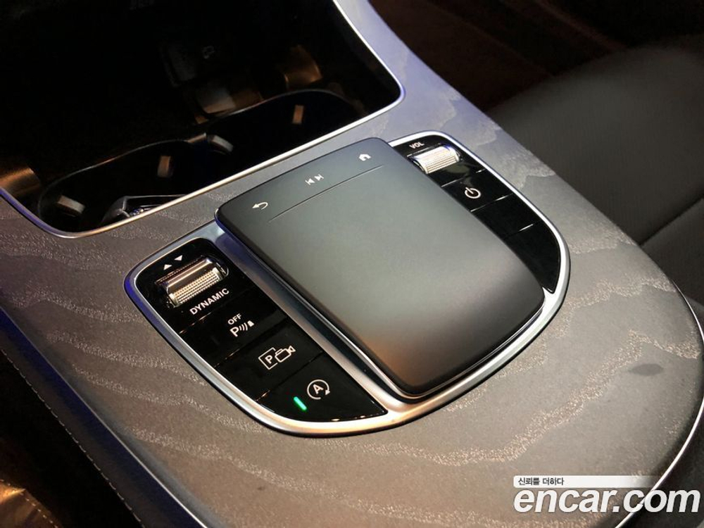 Mercedes-Benz E-Class W213 E350 4MATIC AMG Line (05.2022)