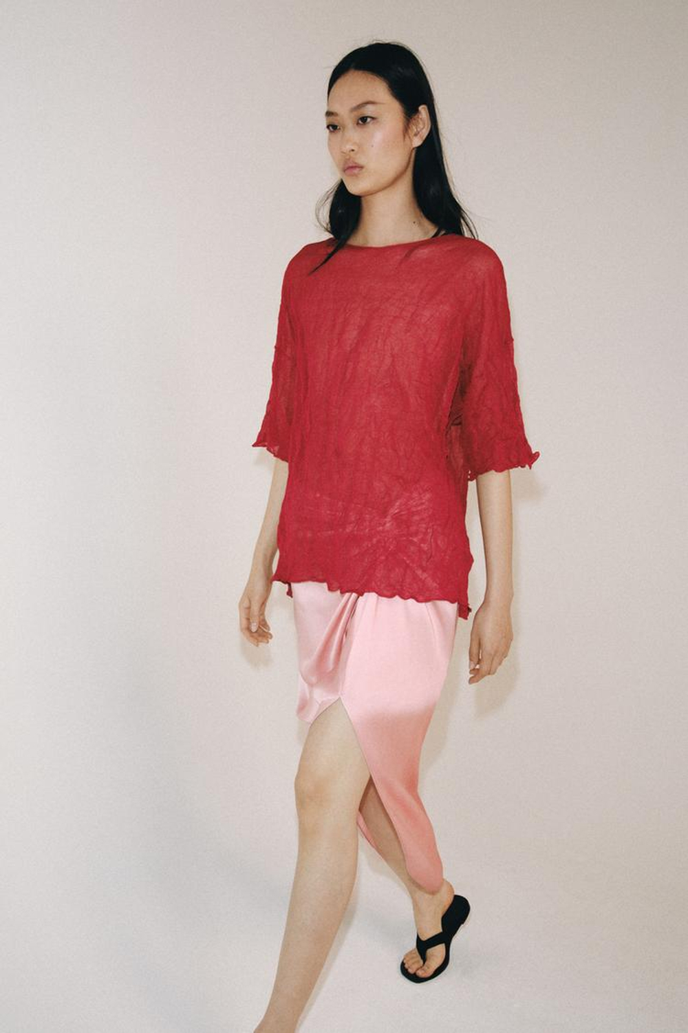 ZARA ТОП ИЗ ЖАТОГО ТРИКОТАЖА, МЯГКИЙ КРАСНЫЙ