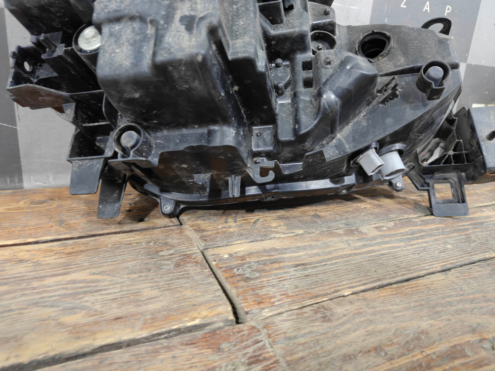 Фара левая LED Mazda CX-5 2 (KF) 17-нв Б/У Оригинал KB8P51041J