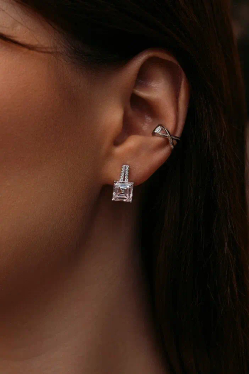 Серьги с вставкой из розового циркония