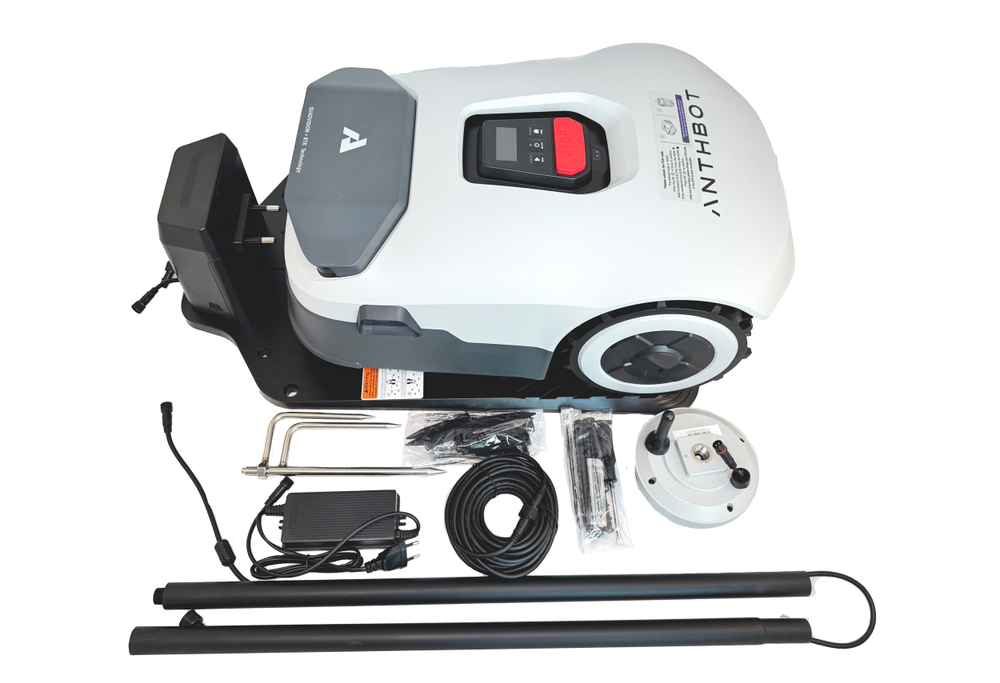 Робот-газонокосилка ANTHBOT Genie 3000 GPS+RTK для участков 3000–3600 м² (30–36 соток)
