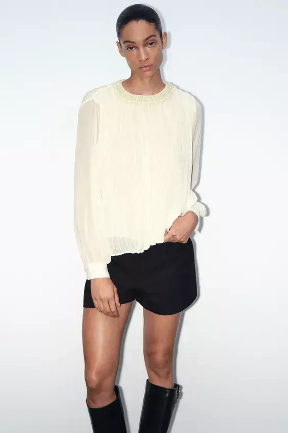 ZARA ТОП С ИСКУССТВЕННЫМ ЖЕМЧУГОМ НА ГОРЛОВИНЕ, ЭКРЮ