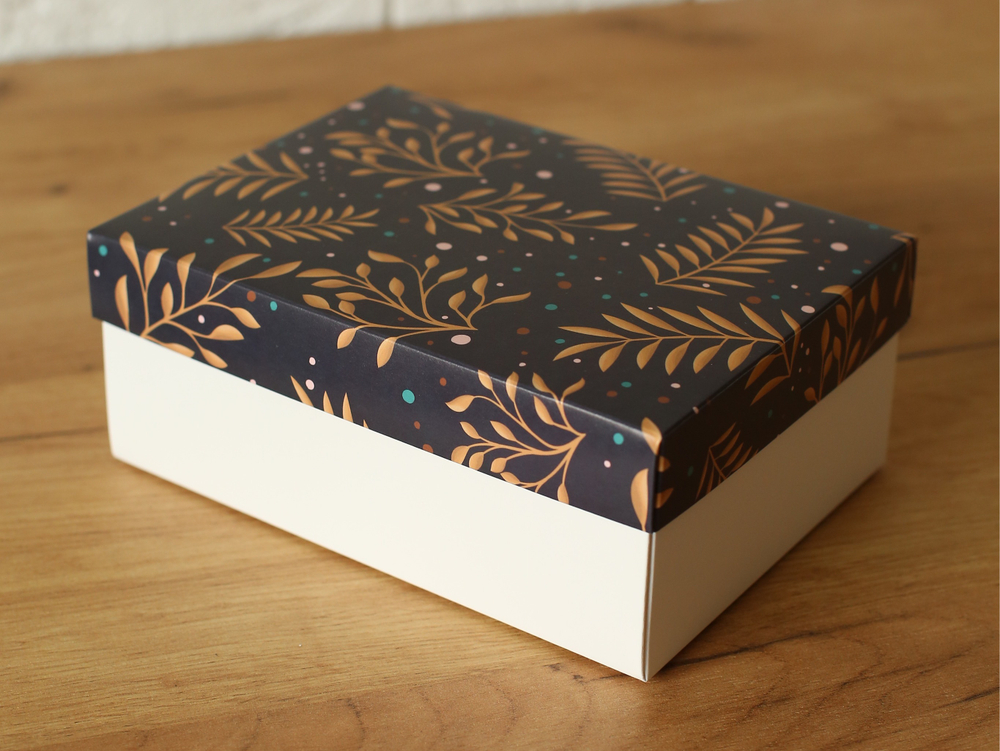 коробка КС-10 15х20х8 (Золотые ветви)БЕЛОЕ дно