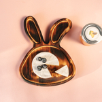 Менажница из кедра для подачи блюд и закусок с гравировкой "Listen to your heart"