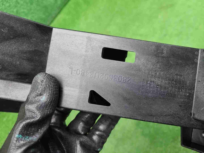 Кронштейн фары левый Москвич 3 (2022-н.в.)