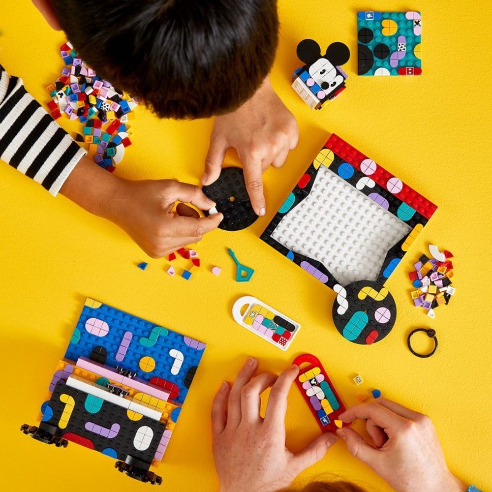 Конструктор LEGO Dots  Микки и Минни Маус 41964