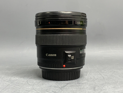 Canon EF 20mm 2.8 USM