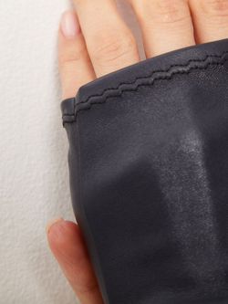 Перчатки длинные без пальцев кожаные