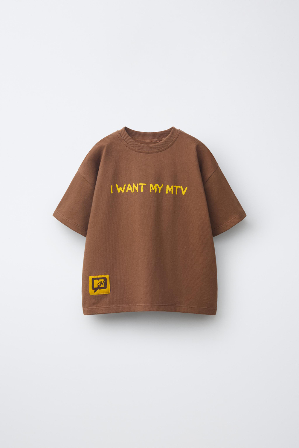 ZARA ФУТБОЛКА С ПРИНТОМ MTV®, СВЕТЛО-КОРИЧНЕВЫЙ