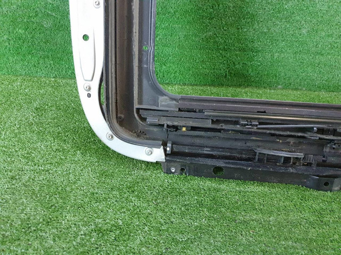 Механизм панорамной крыши BMW X5 F15 (2013-2018)