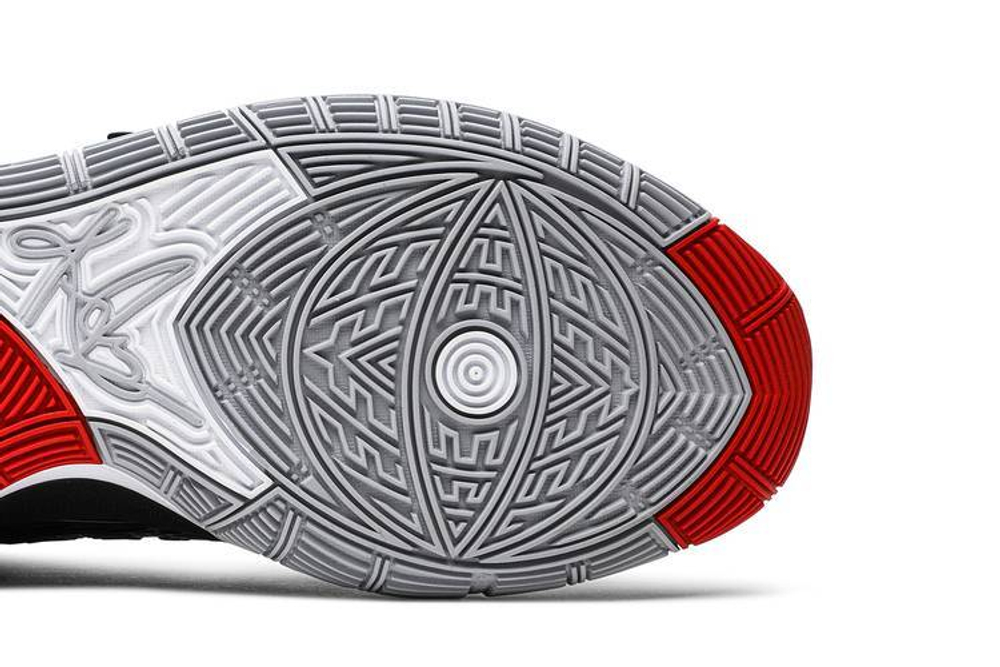 Кроссовки Nike Kyrie 6